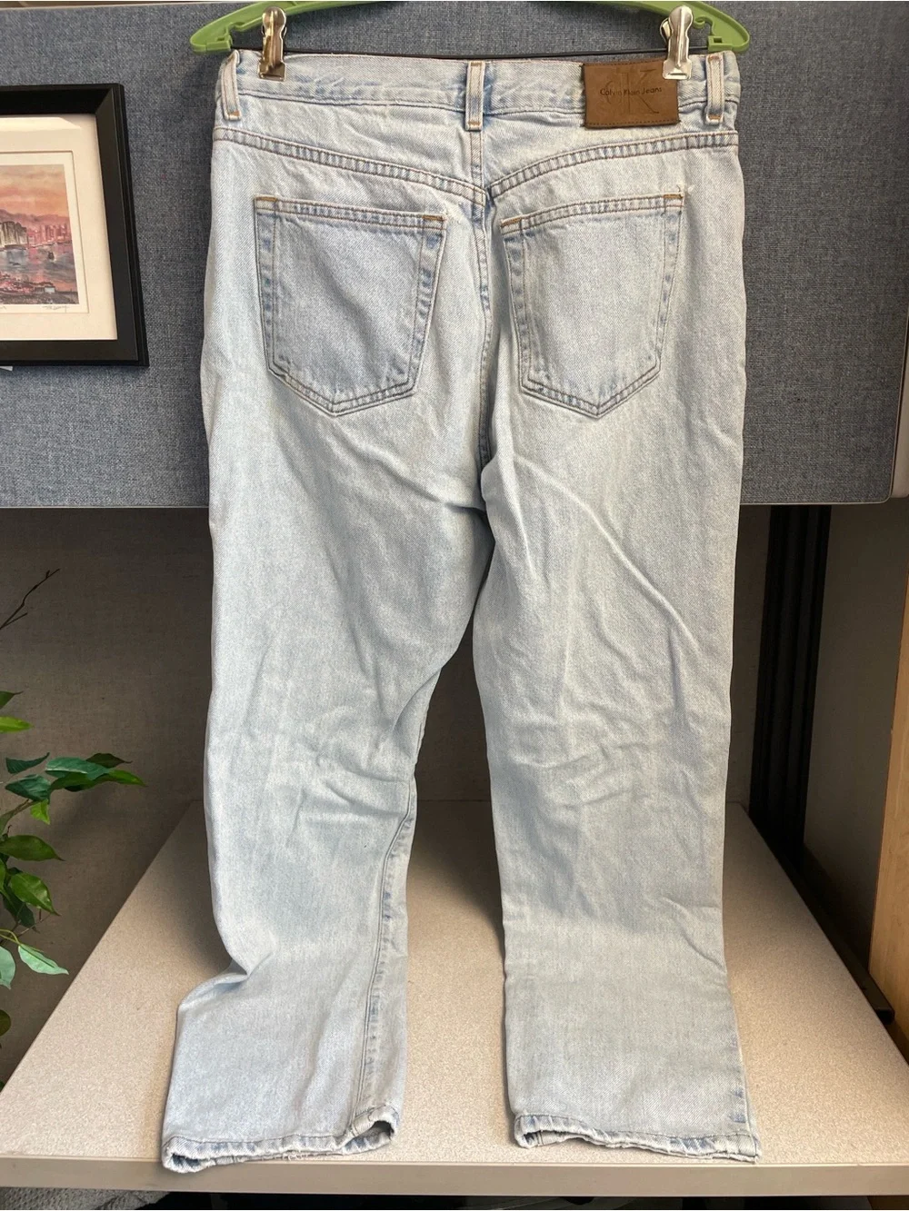 Calvin Klein vintage light wash High-Rise Straight Leg Women’s Jeans